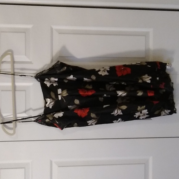 Secret Treasures Black and Cream Floral Sleepwear - Picture 3 of 3